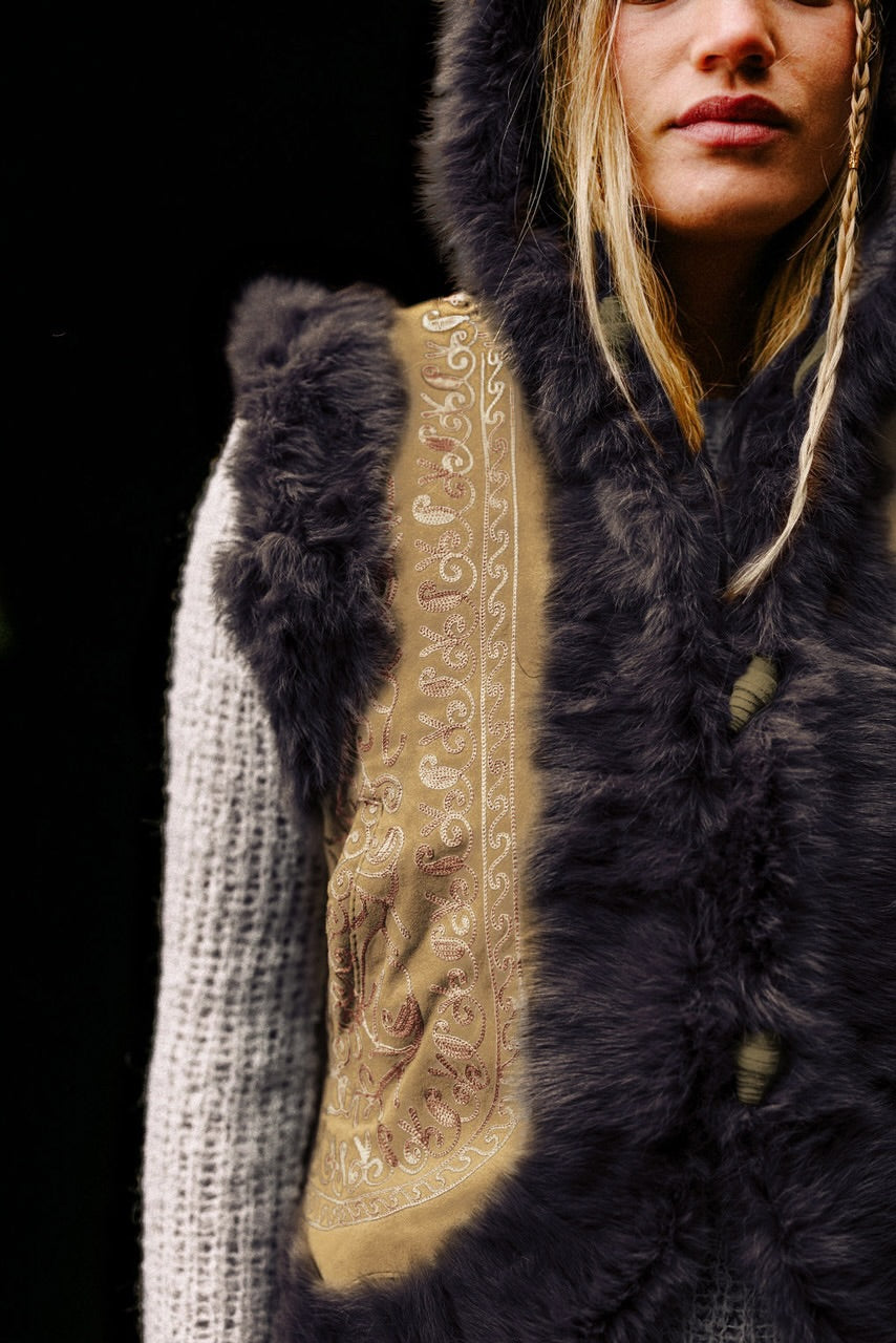 Shakti Vest S